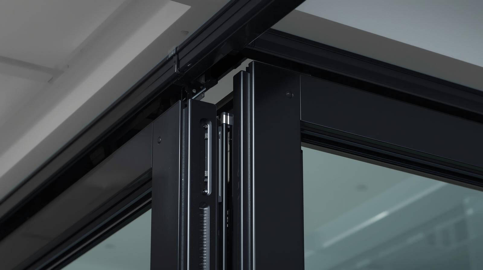 installation of black aluminium glass doors with durable finish-vigorawindows.com installation of black aluminium glass doors with durable finish-vigorawindows.com