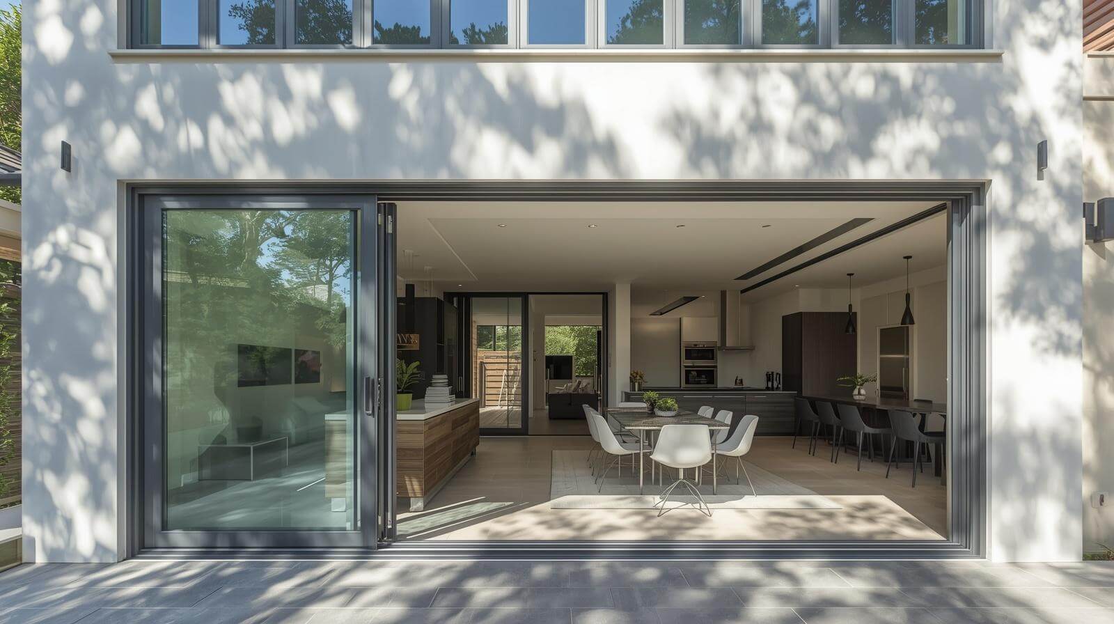 Applications of aluminium sliding glass doors and folding glass doors in residential buildings-vigorawindows.com